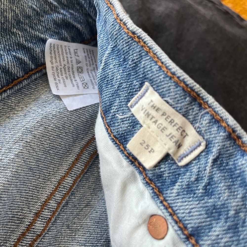 Madewell Blue Ankle Cropped Jeans - Picture 3 of 4